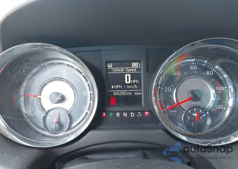 2015 Chrysler Town & Country Touring z USA, uszkodzony, nr VIN 2C4RC1BG7FR694909